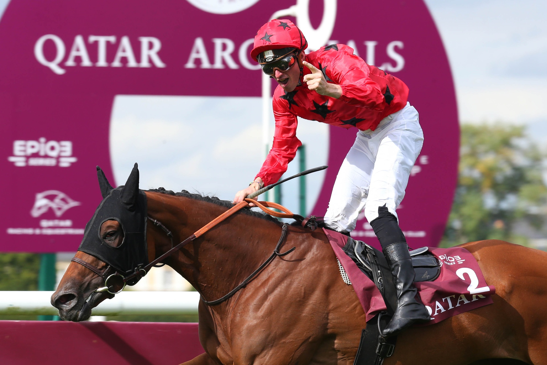 Bateel, pouliche alezane, victoire au Prix Vermeille